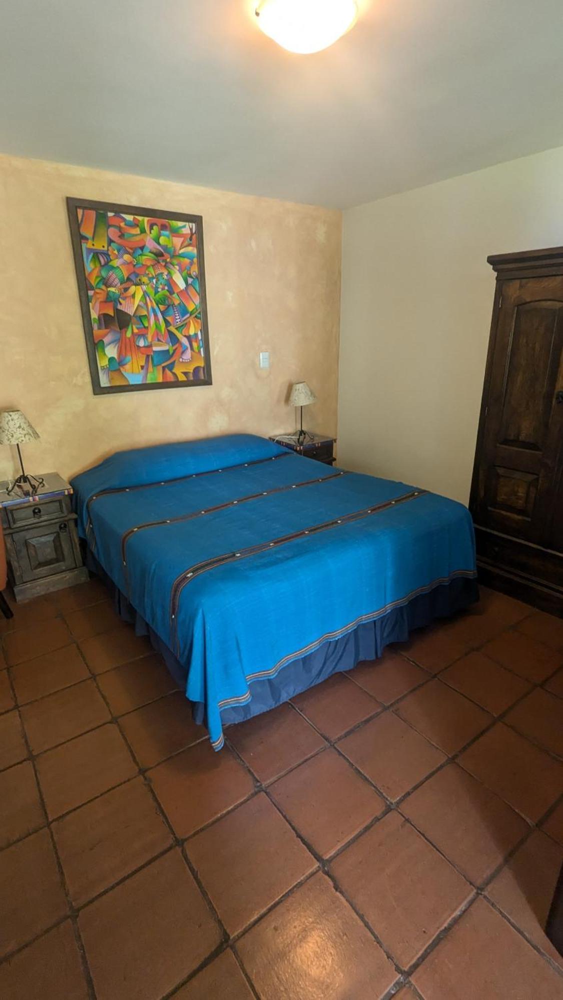 Bed and Breakfast Casa Elena Антигуа-Гватемала Экстерьер фото